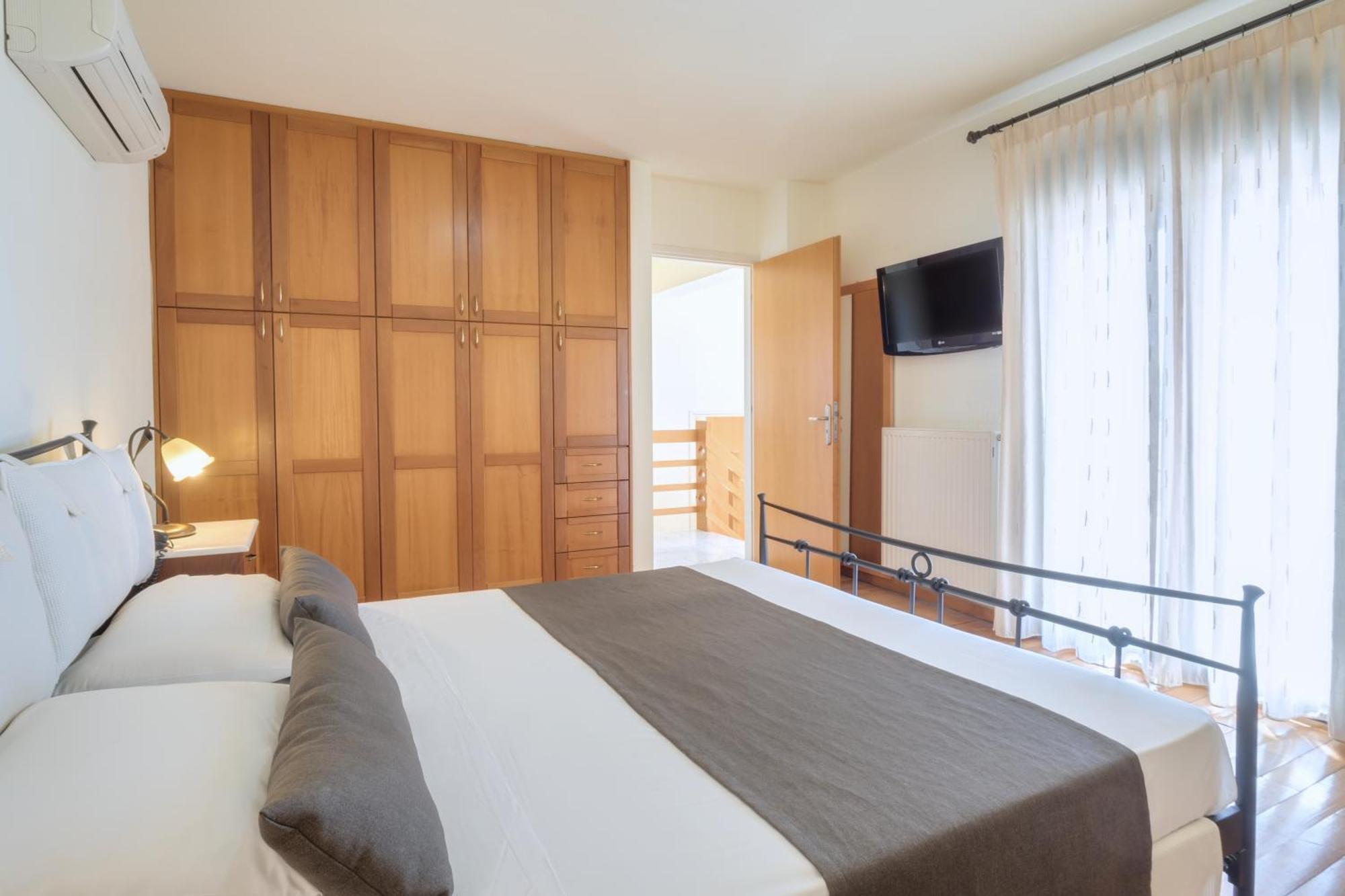 Miramare Resort & Spa Ágios Nikólaos Екстериор снимка