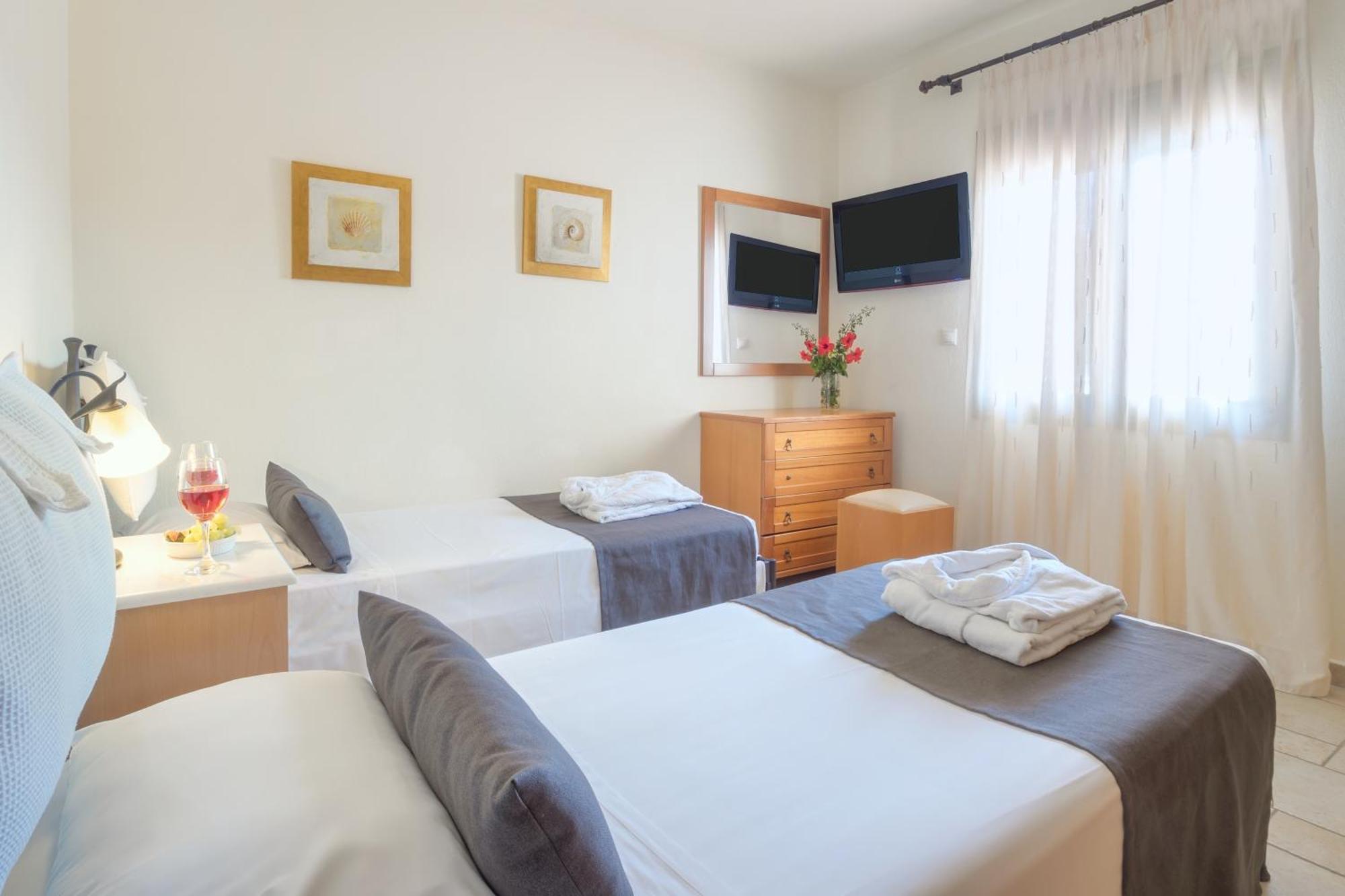 Miramare Resort & Spa Ágios Nikólaos Екстериор снимка