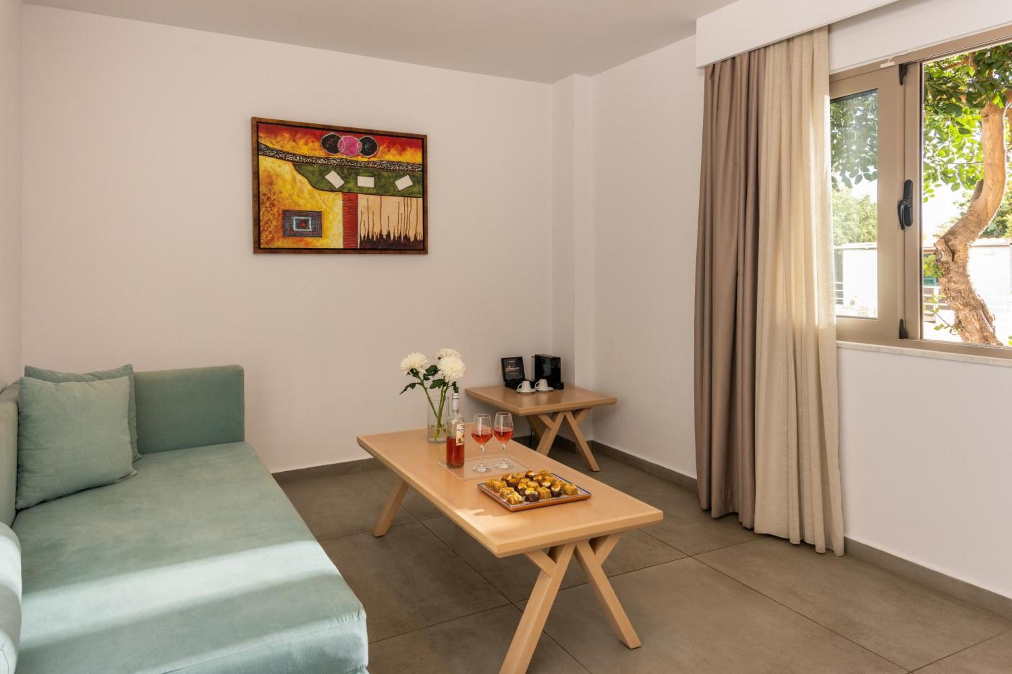 Miramare Resort & Spa Ágios Nikólaos Стая снимка