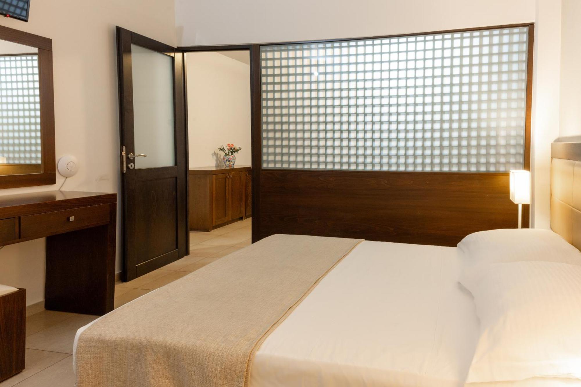 Miramare Resort & Spa Ágios Nikólaos Стая снимка